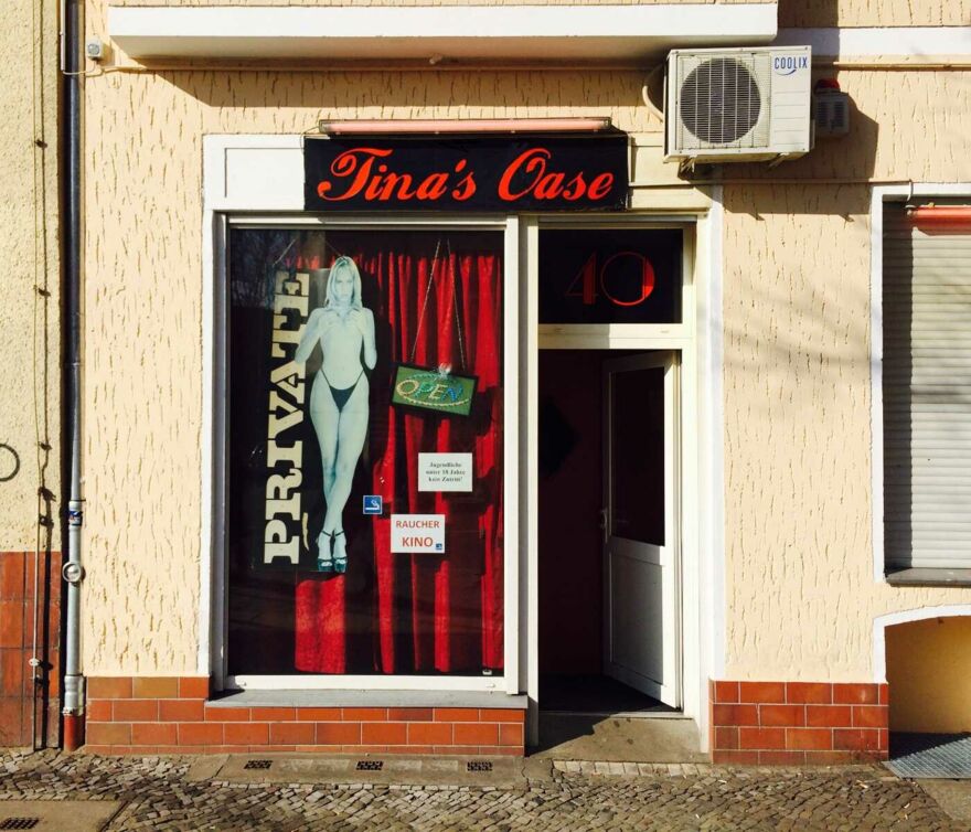 Eingang des Sexkino Tinas Oase in Berlin-Charlottenburg