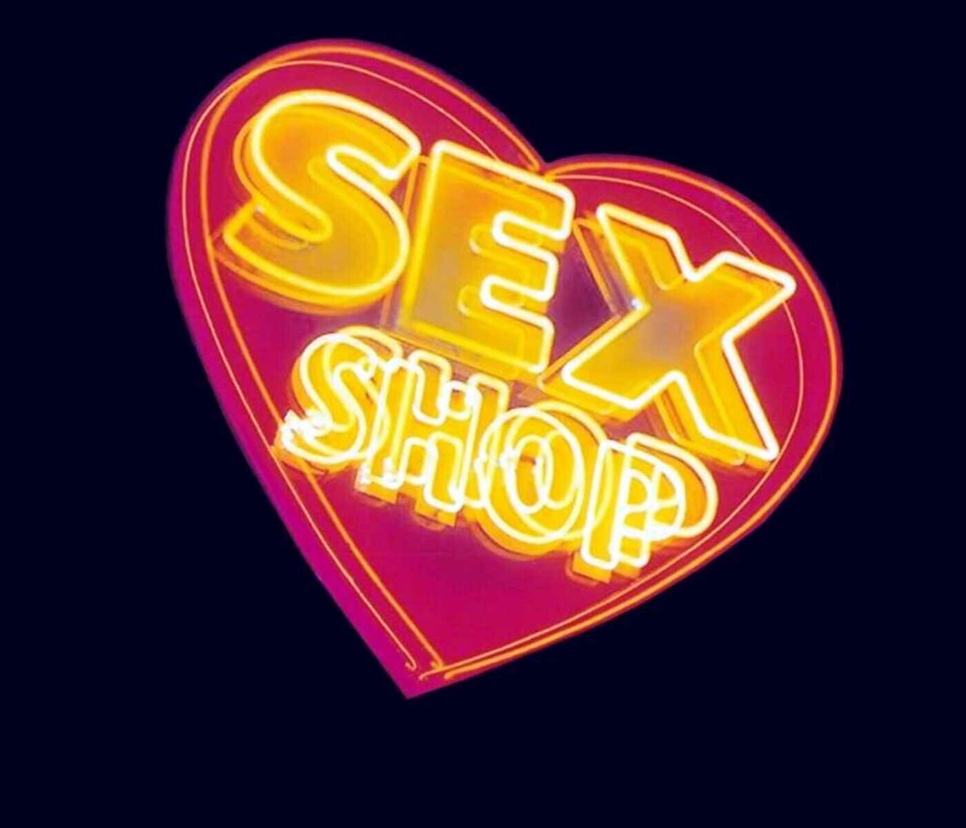 Erotikshops in Berlin Leuchtreklame eines Berliner Sexshops