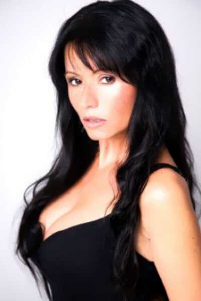 High Class Escort Girl Cynthia